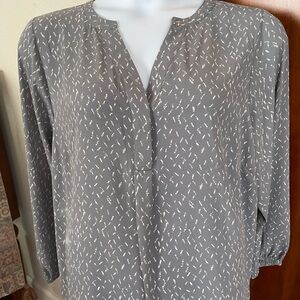 Tahari Gray and White Women's Blouse